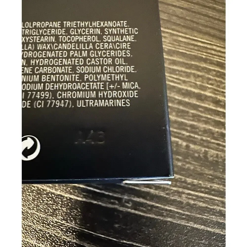 MAC Studio Tech Foundation NW45 - Discontinued